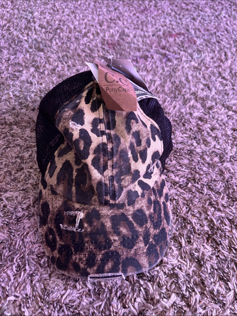 NWT  CC LEOPARD PONY TAIL HAT